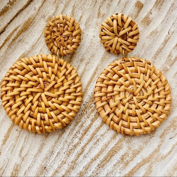 Rattan Drop Disc Earrings NWT - Picture 3 of 5